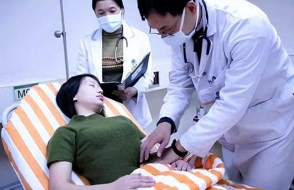 男医生做妇科检查该遵守什么规矩-示意图